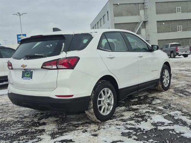 Used 2024 Chevrolet Equinox LS w/ Driver Confidence II Package image 7