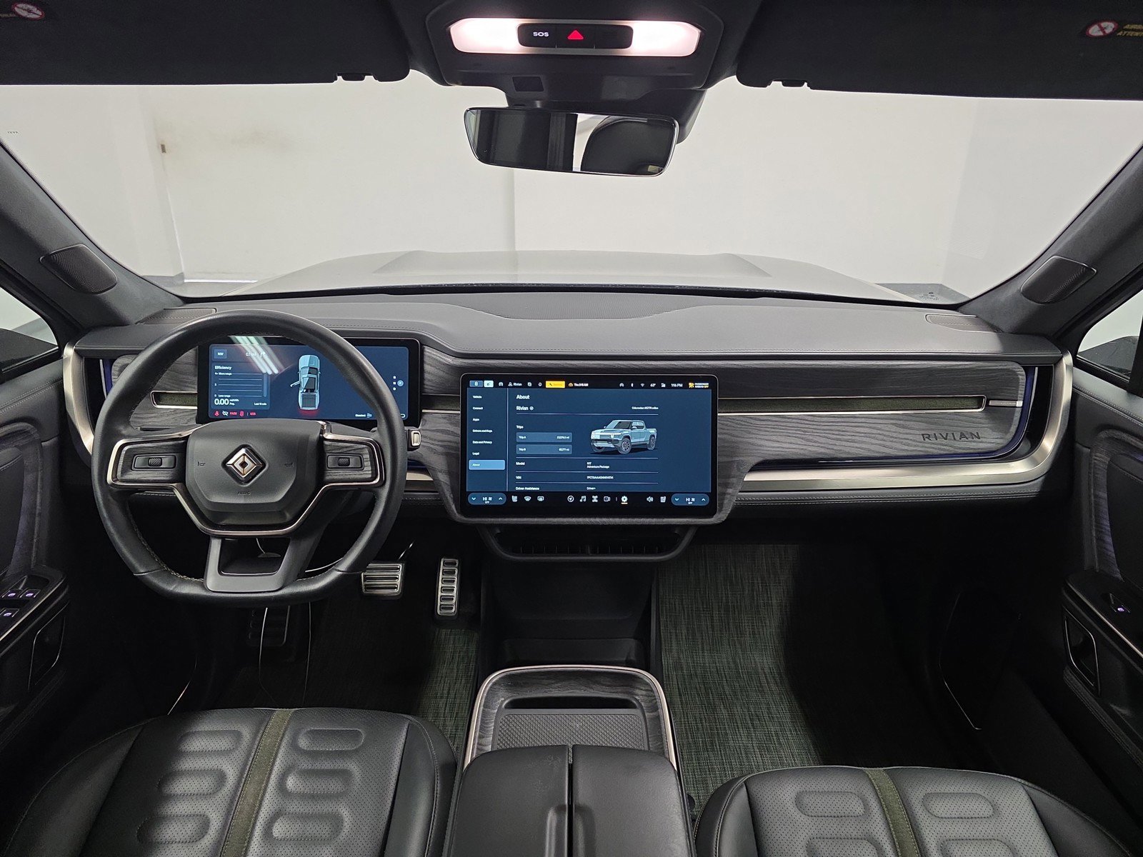 Used 2022 Rivian R1T Adventure image 25