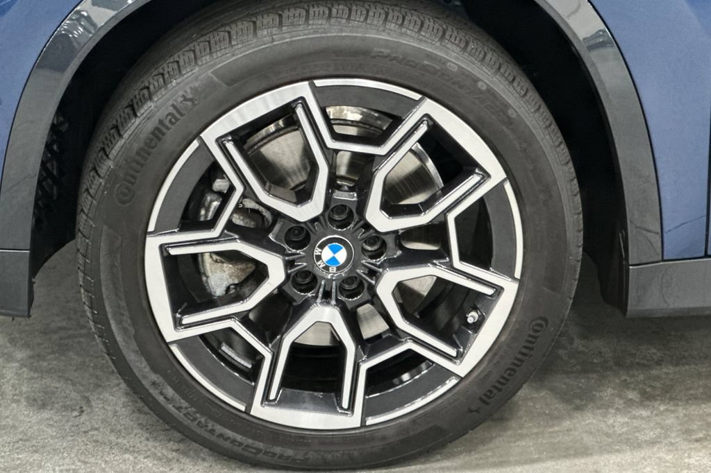 Used 2025 BMW X1 xDrive28i w/ Technology Package AWD/4WD image 32