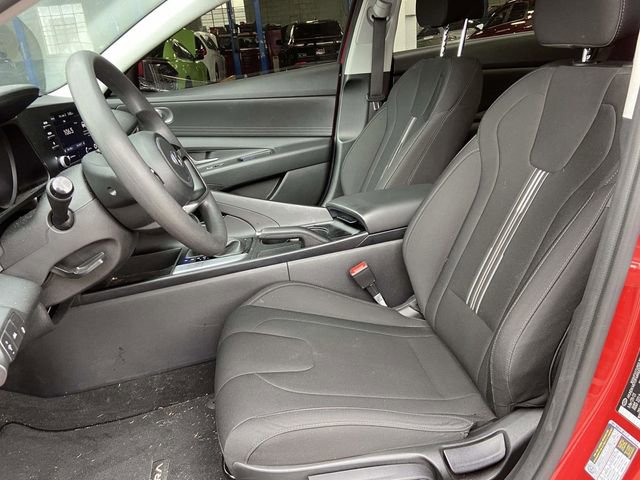 Used 2023 Hyundai Elantra SEL w/ Cargo Package image 12