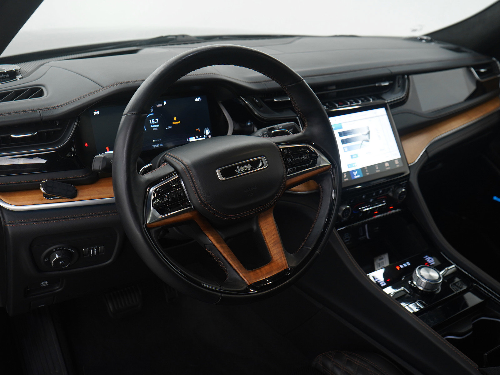 Used 2022 Jeep Grand Cherokee L Summit image 27