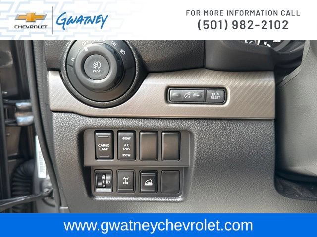Used 2023 Nissan Titan PRO-4X w/ Pro-4x Convenience Package AWD/4WD image 22