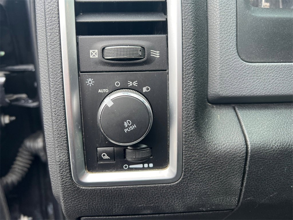 Used 2015 RAM 1500 Big Horn image 13