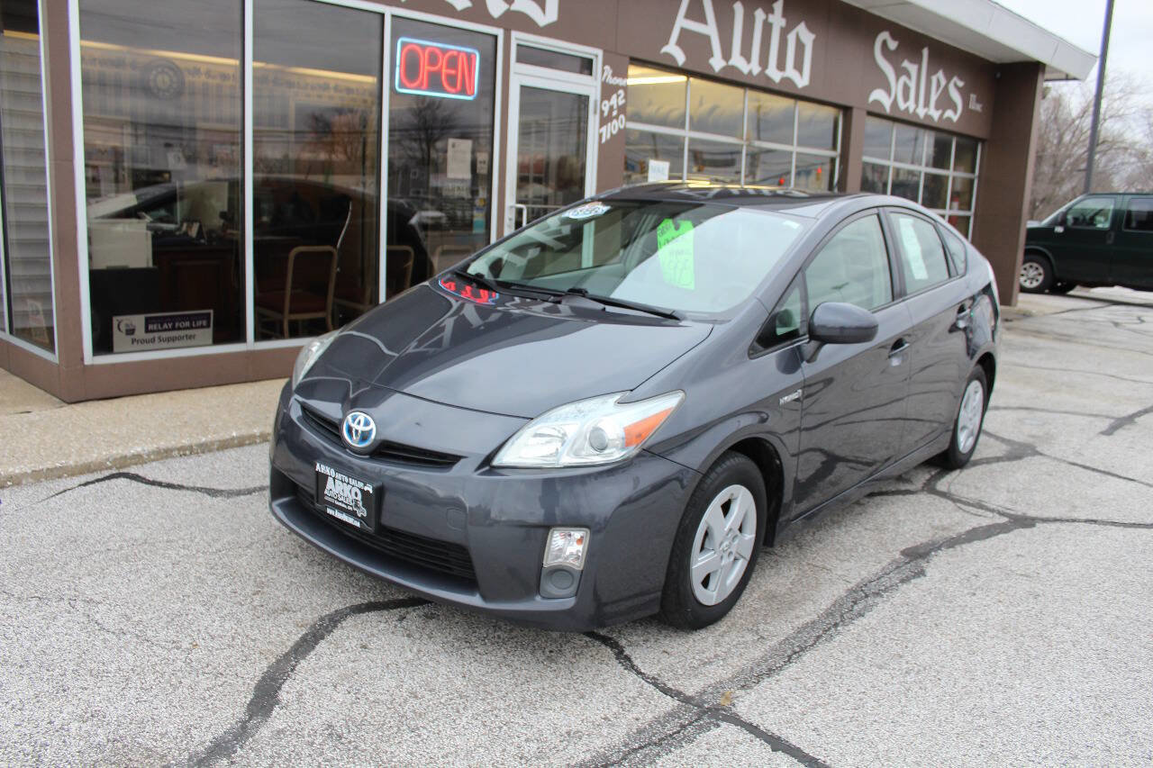 Used 2011 Toyota Prius Three image 2