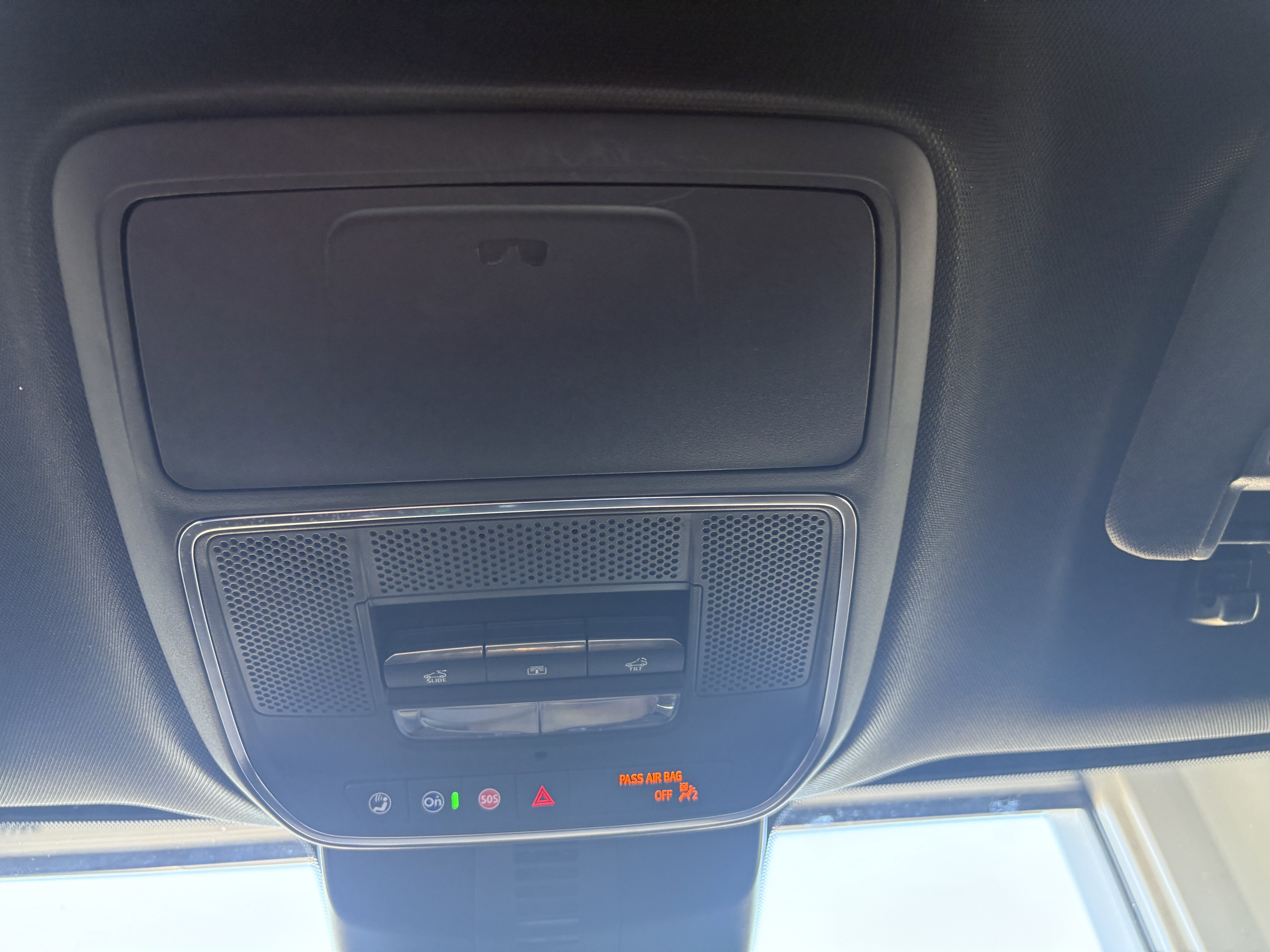 Used 2025 Chevrolet Traverse RS w/ LPO, Floor Liner Package image 20