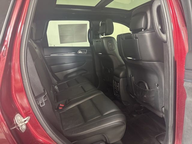 Used 2018 Jeep Grand Cherokee Overland AWD/4WD image 5