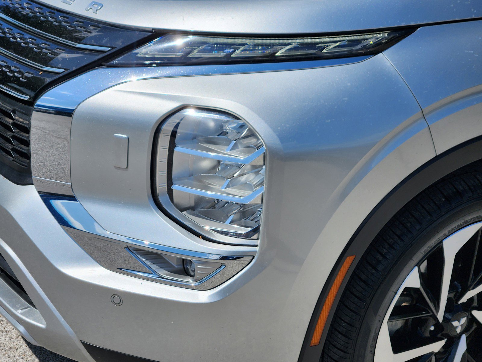 Used 2022 Mitsubishi Outlander SE AWD/4WD image 27