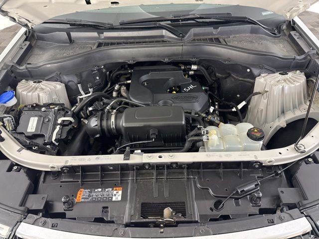 Used 2020 Ford Explorer XLT w/ Equipment Group 202A image 17