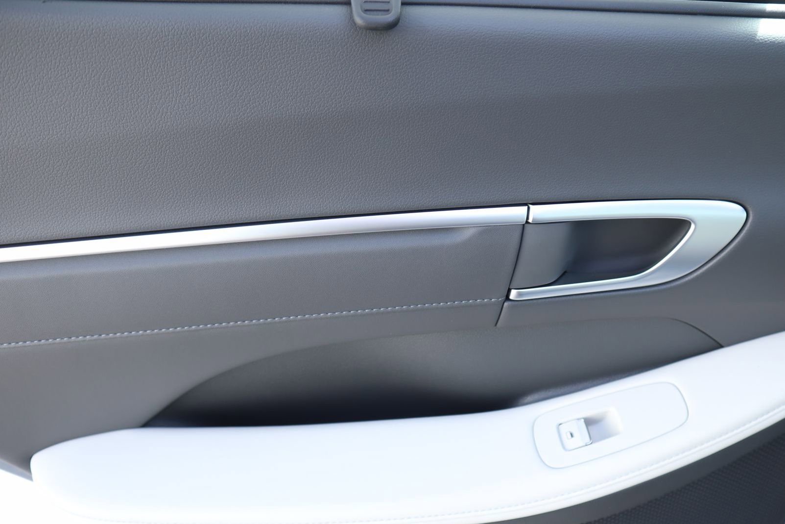 New 2026 Hyundai Sonata Limited FWD image 23