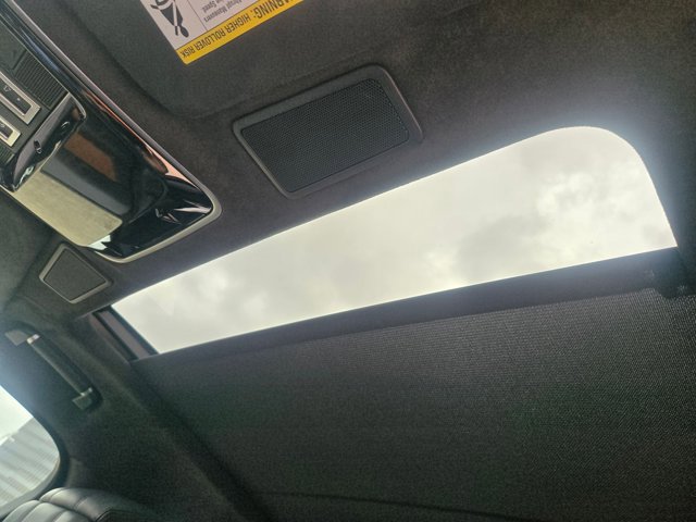 Used 2020 Land Rover Range Rover Autobiography image 14