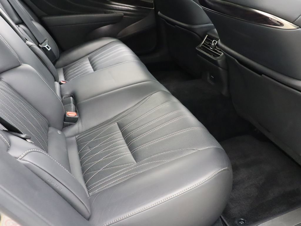 Used 2019 Lexus LS 500 w/ Interior Upgrade Package RWD image 36