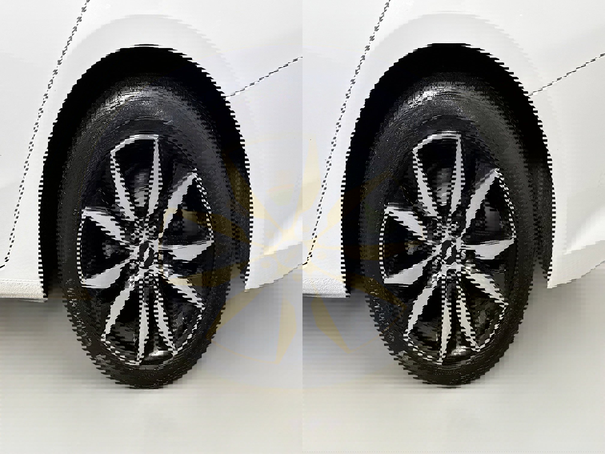 Used 2017 Chevrolet Malibu LT image 27