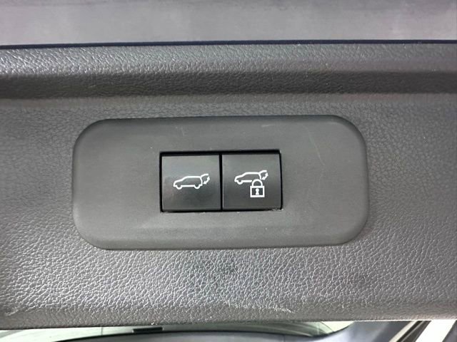 Used 2024 Toyota Grand Highlander XLE AWD/4WD image 16