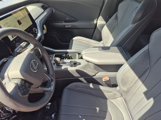 New 2026 Lexus TX 500h AWD image 12