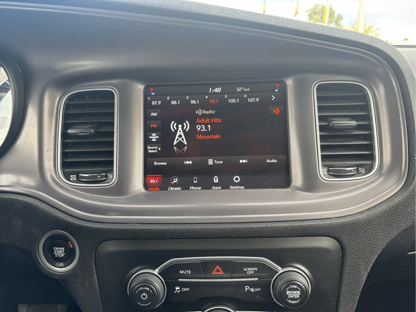 Used 2023 Dodge Charger SXT image 13