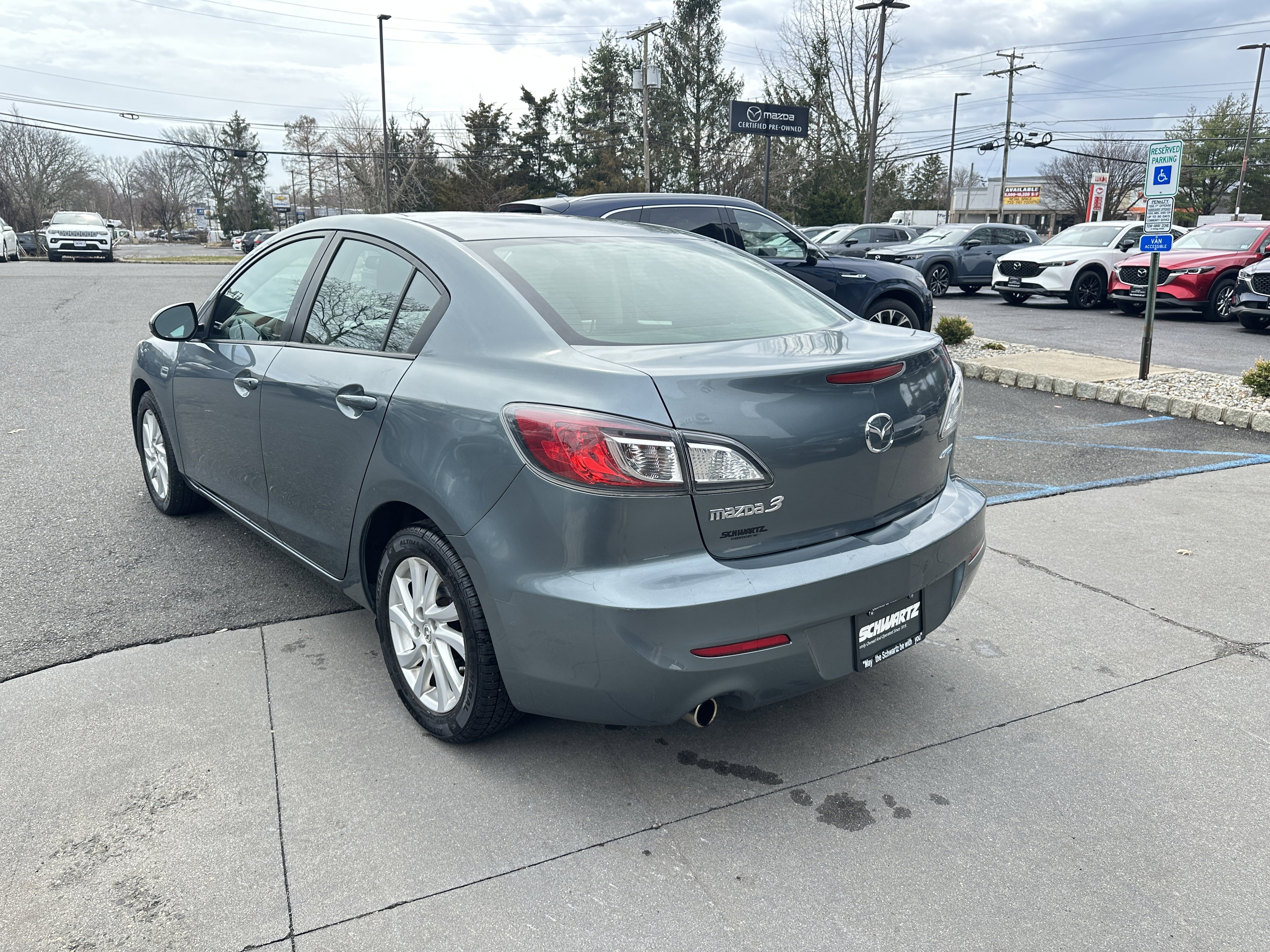 Used 2012 MAZDA MAZDA3 i Touring image 5