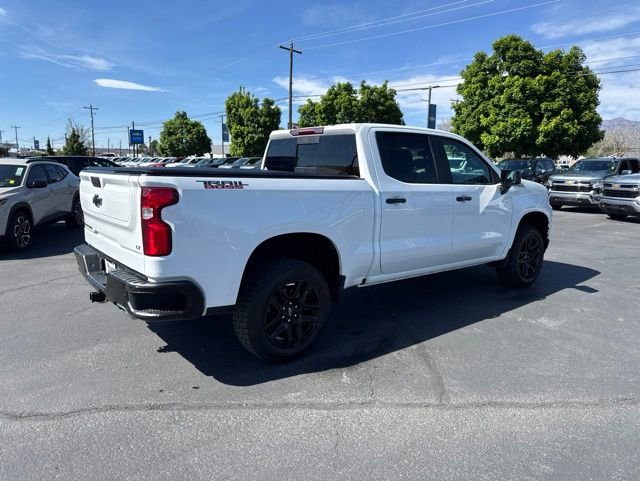 Used 2021 Chevrolet Silverado 1500 LT Trail Boss w/ Convenience Package II AWD/4WD image 3