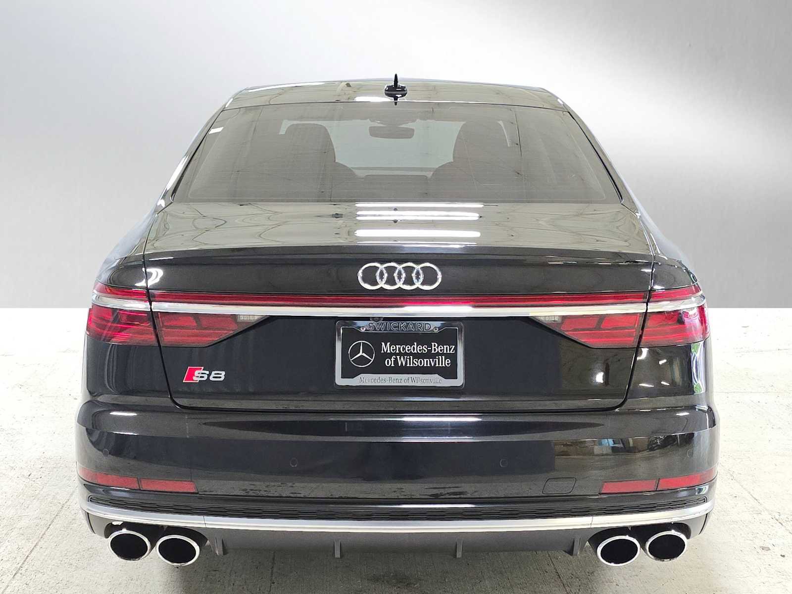Used 2020 Audi S8 L w/ S8 Executive Package AWD/4WD image 4