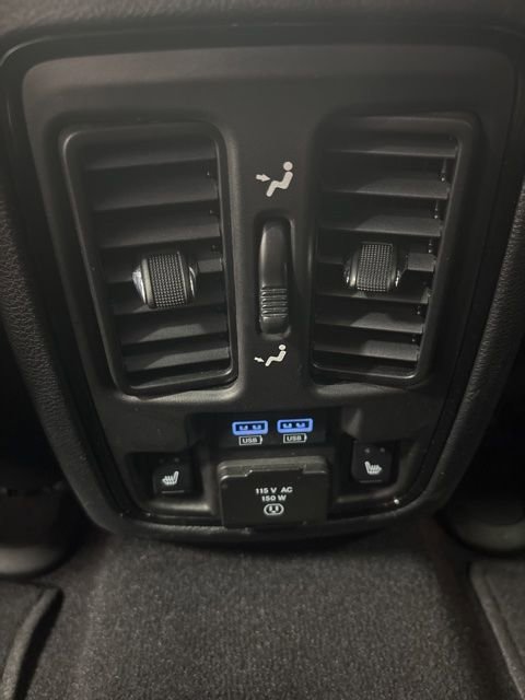 Used 2024 Dodge Durango GT AWD/4WD image 18