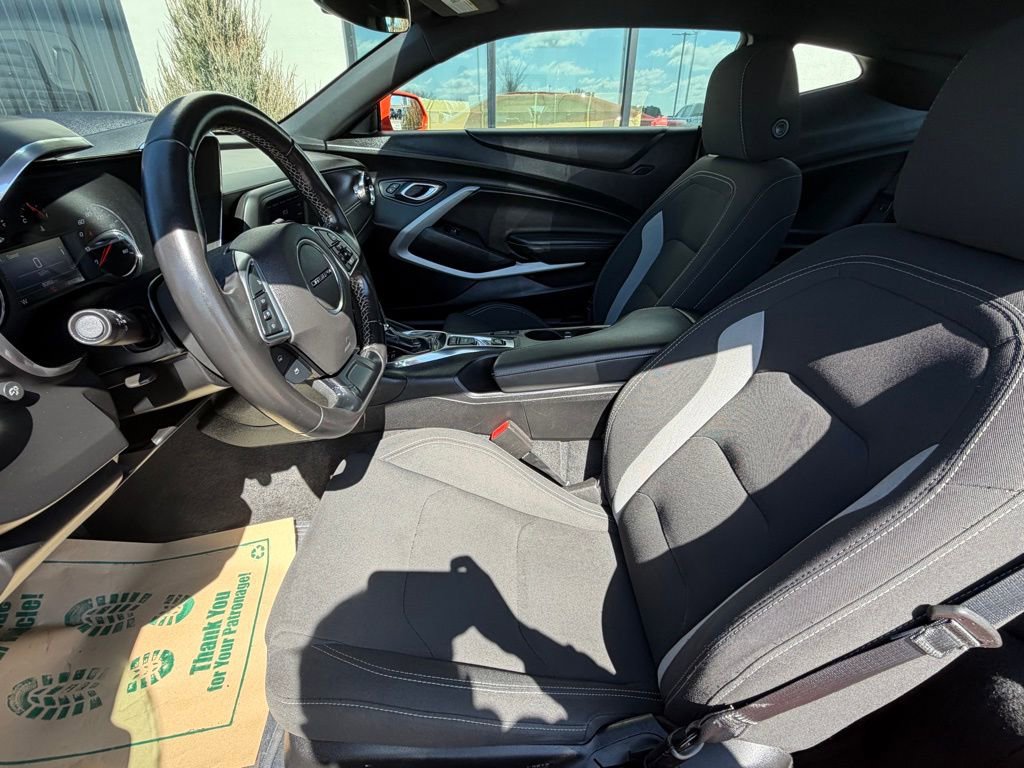 Used 2020 Chevrolet Camaro LT image 10