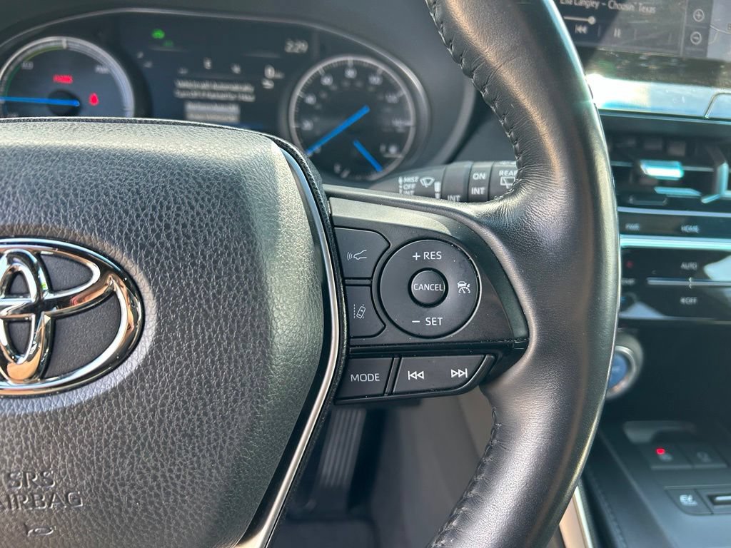 Used 2021 Toyota Venza XLE w/ Softex Package AWD/4WD image 13