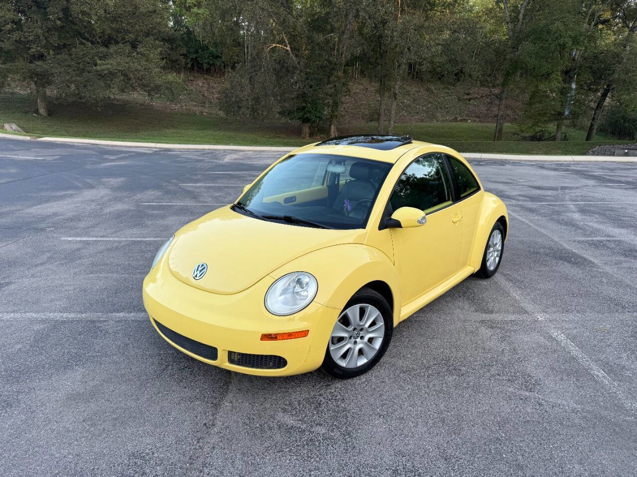 Used 2009 Volkswagen Beetle Coupe