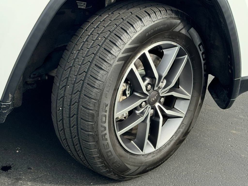 Used 2021 Jeep Grand Cherokee Limited AWD/4WD image 9