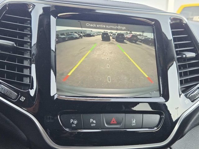 Used 2021 Jeep Cherokee Limited AWD/4WD image 23