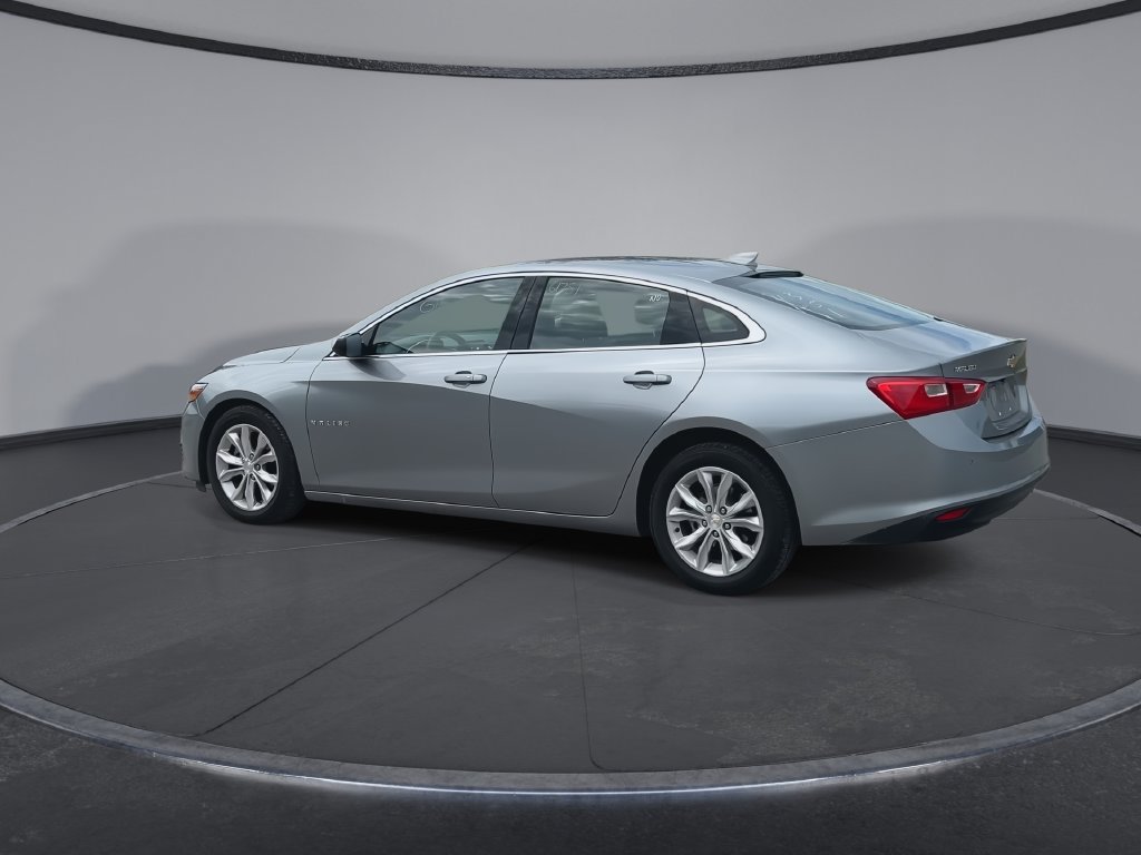 Used 2025 Chevrolet Malibu LT FWD image 6