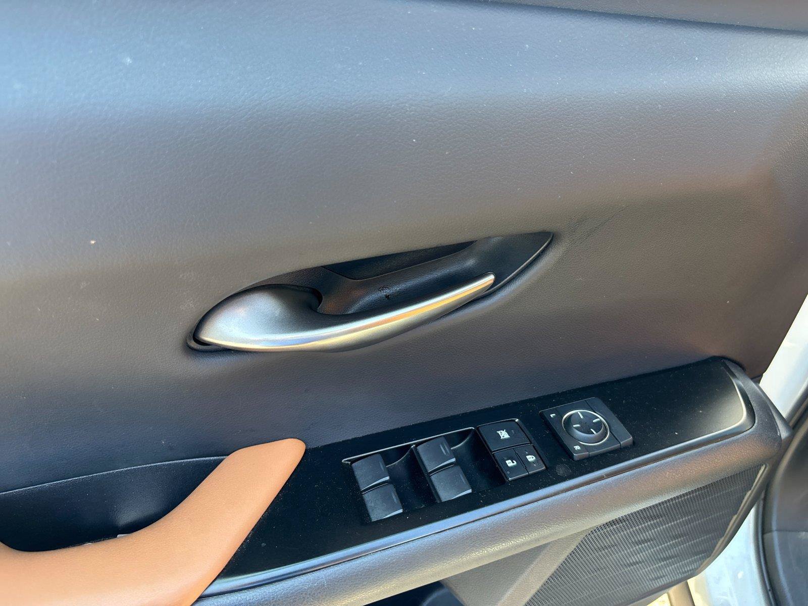 Used 2021 Lexus UX 200 w/ Premium Package FWD image 14