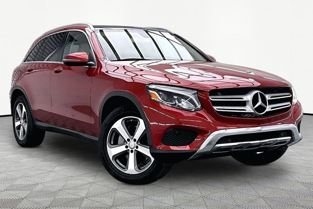 Used 2017 Mercedes-Benz GLC 300 4MATIC image 12