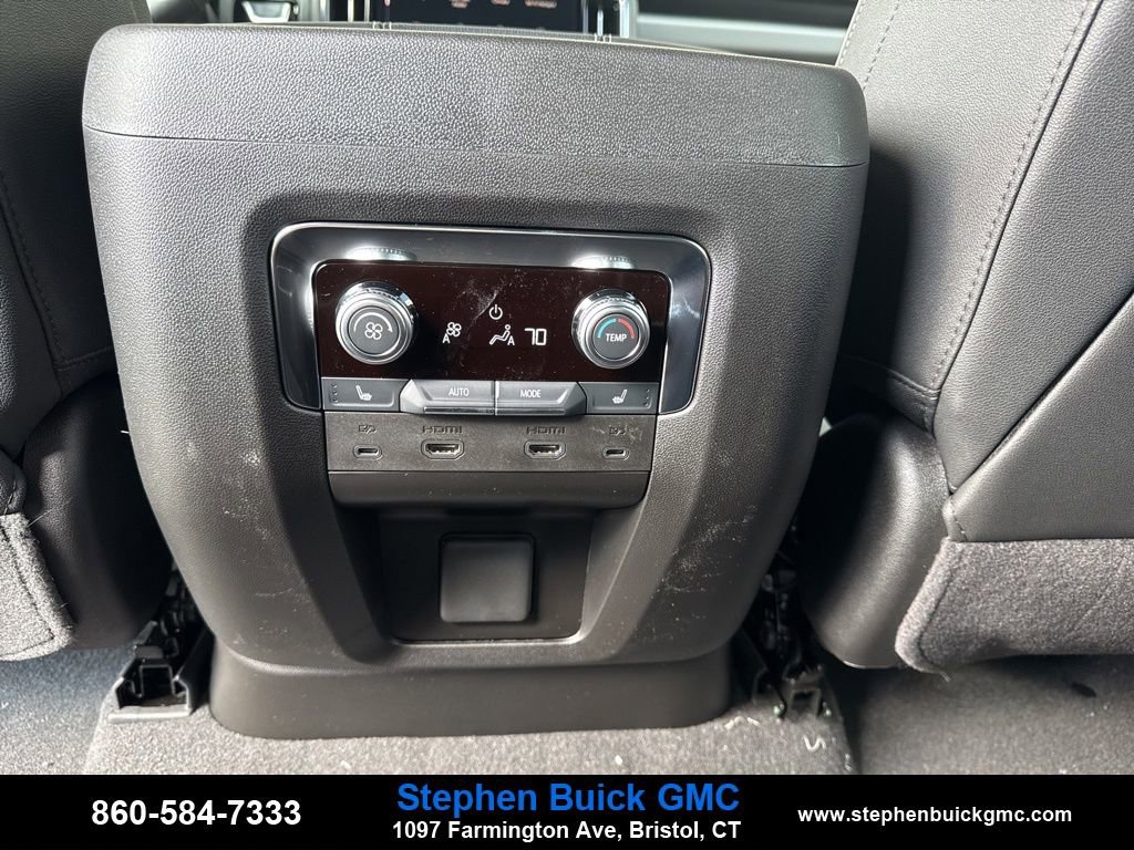 New 2026 GMC Yukon Elevation w/ Elevation Premium Package image 11