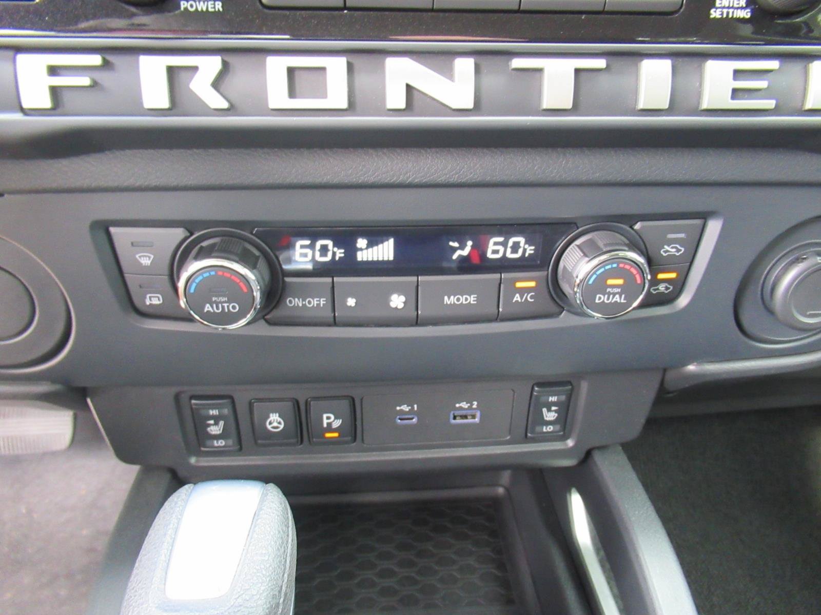 Used 2026 Nissan Frontier SV w/ SV Convenience Package RWD image 26