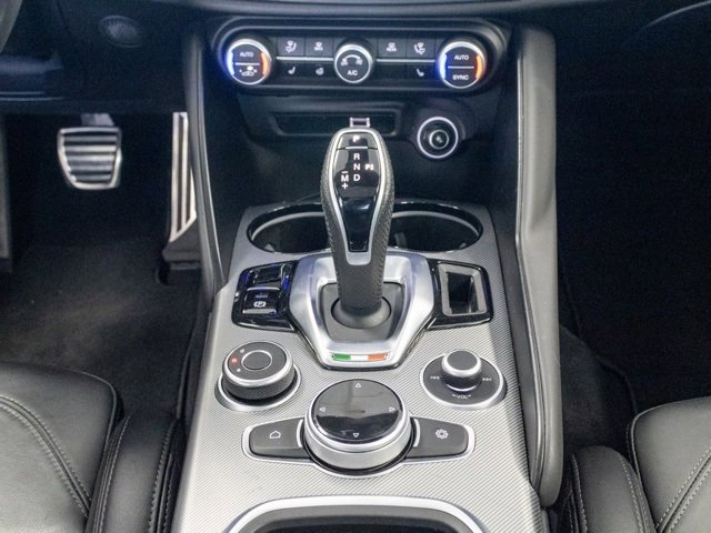 Used 2022 Alfa Romeo Giulia Veloce image 19
