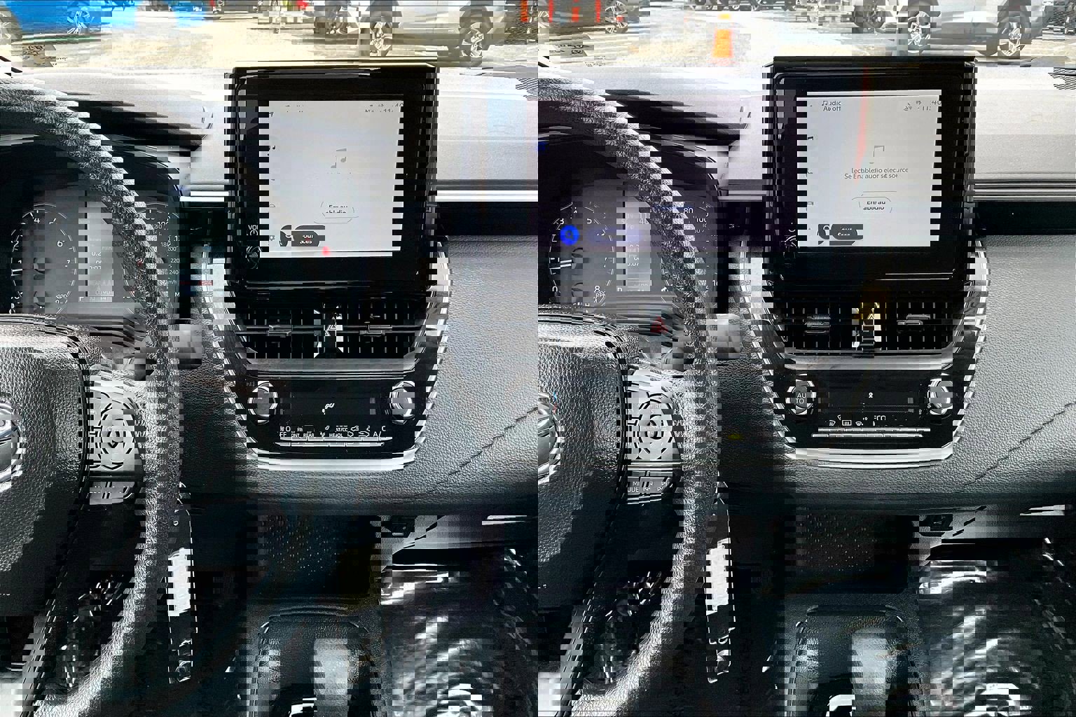 Used 2025 Toyota Corolla LE image 6