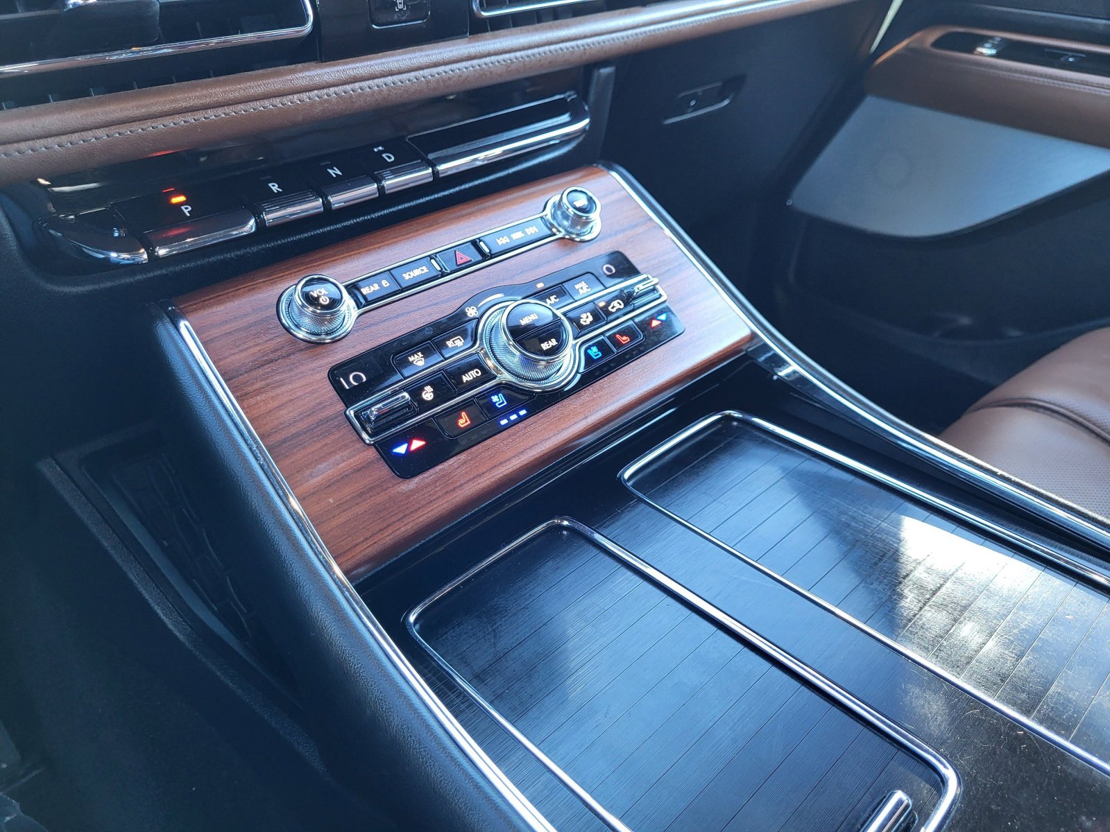 Used 2020 Lincoln Aviator Grand Touring w/ Equipment Group 302A image 12