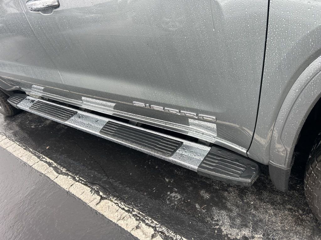 Used 2026 GMC Sierra 1500 SLT w/ SLT Premium Plus Package image 4