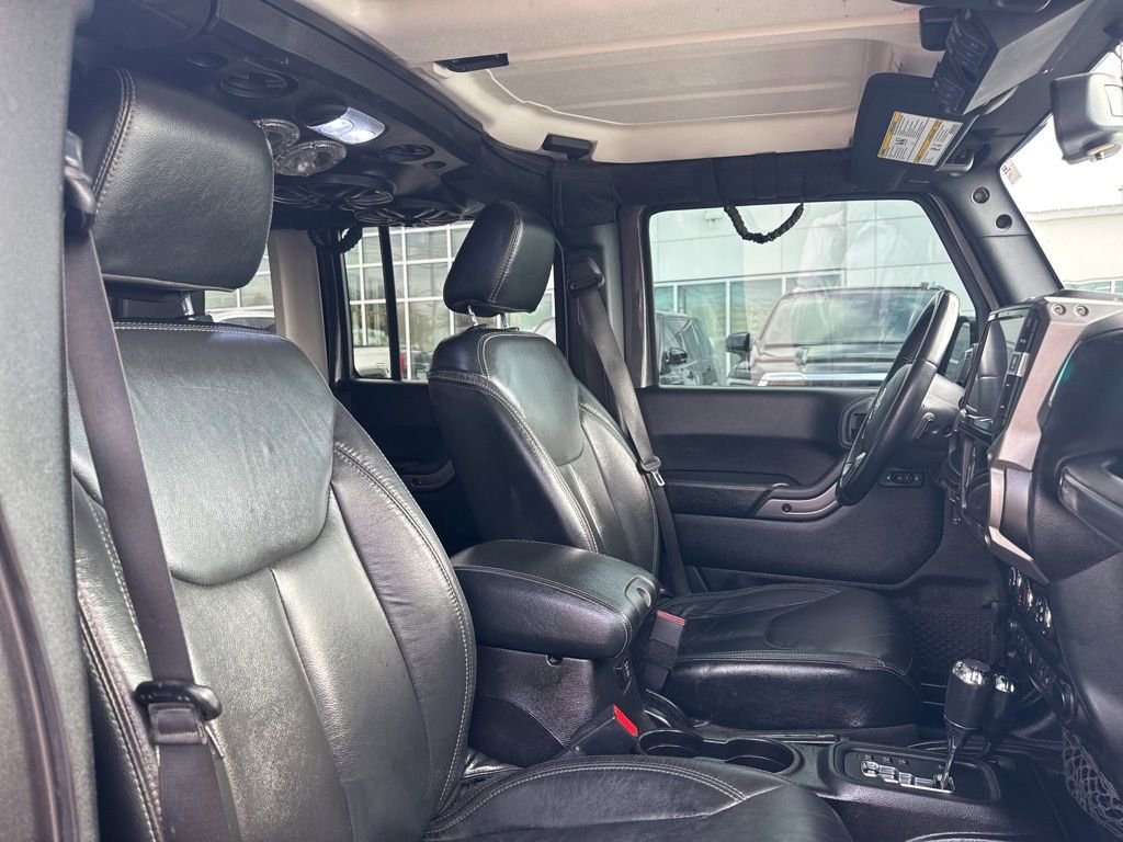 Used 2018 Jeep Wrangler Unlimited Sahara image 20
