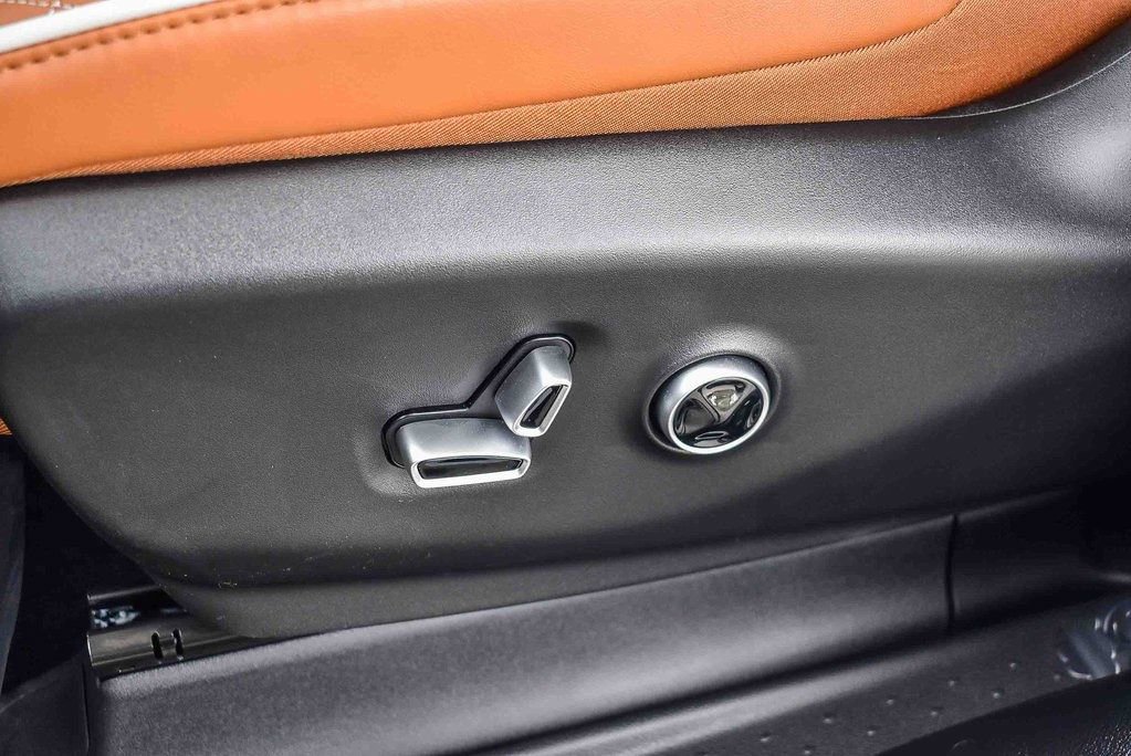 New 2026 Chrysler Pacifica Pinnacle w/ Trailer Tow Group image 21