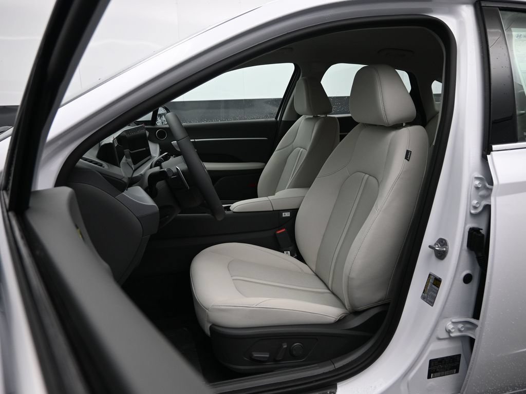 New 2026 Hyundai Sonata SEL FWD image 22
