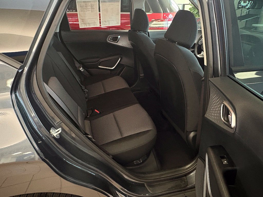 Used 2023 Kia Soul LX FWD image 29
