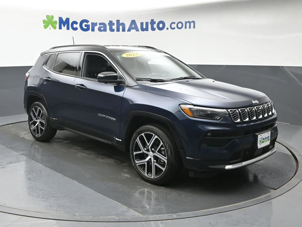 Used 2024 Jeep Compass Limited w/ Elite Group image 2