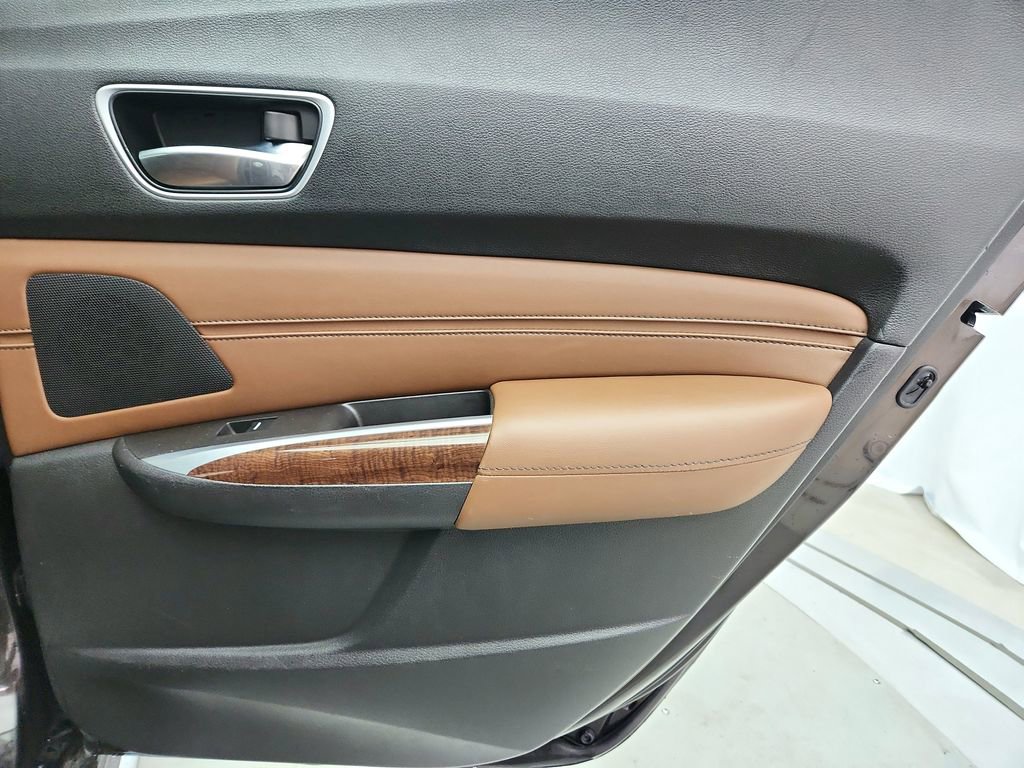 Used 2018 Acura TLX V6 SH-AWD w/ Technology Pkg image 32