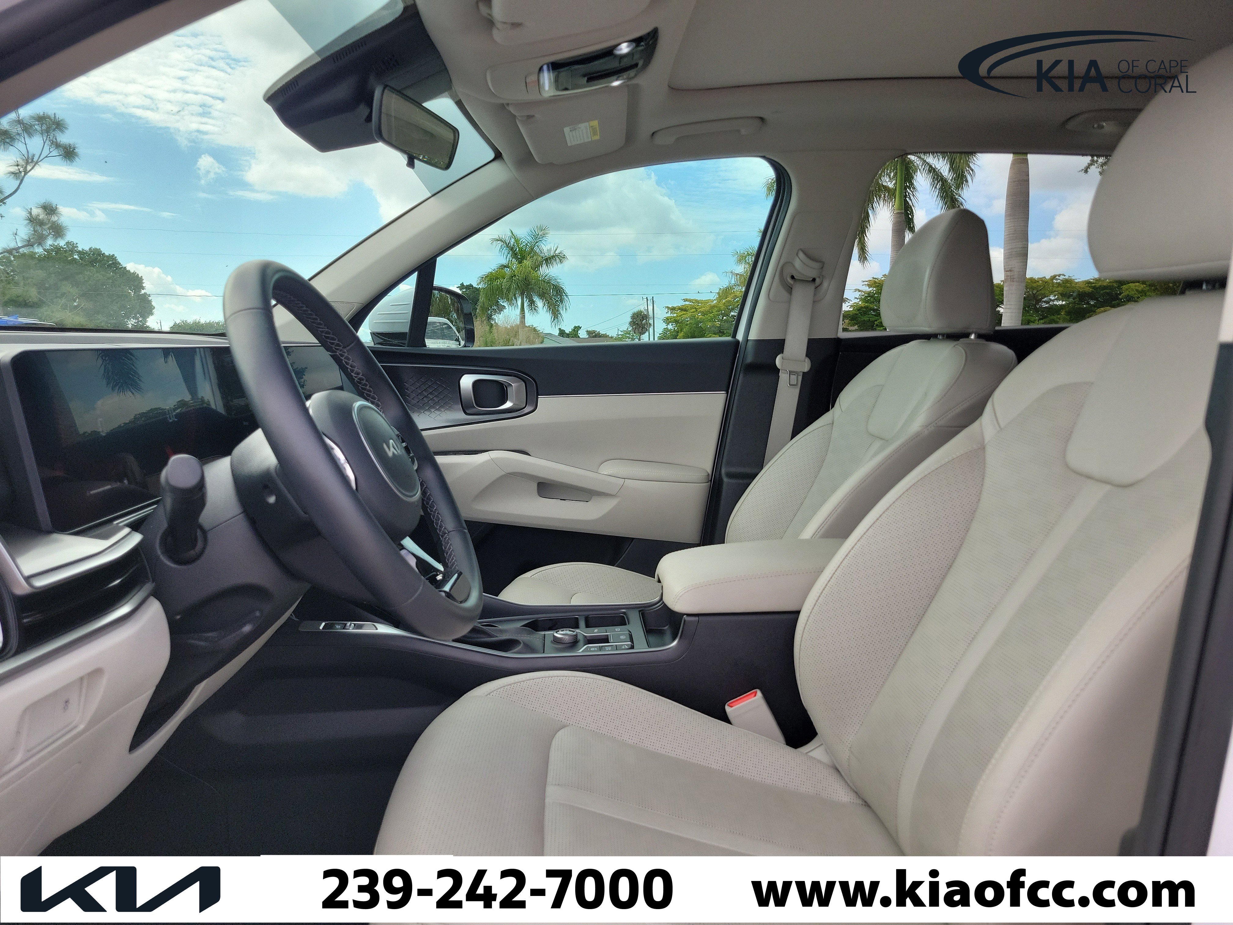Used 2025 Kia Sorento S w/ Panoramic Sunroof Package FWD image 21