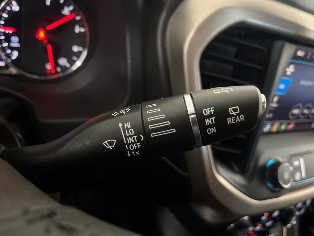 Used 2022 GMC Acadia Denali AWD/4WD image 63