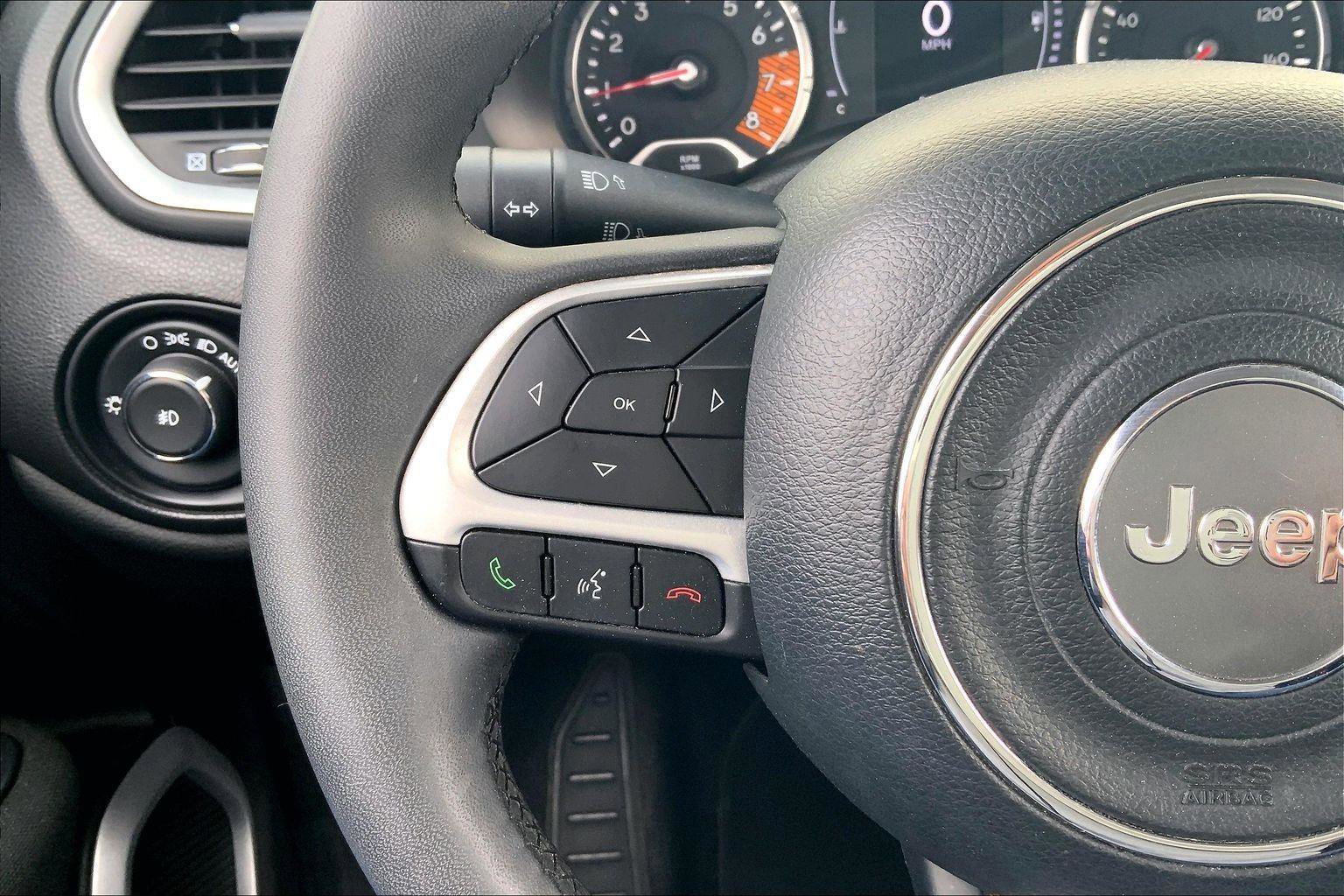 Used 2020 Jeep Renegade Latitude image 17
