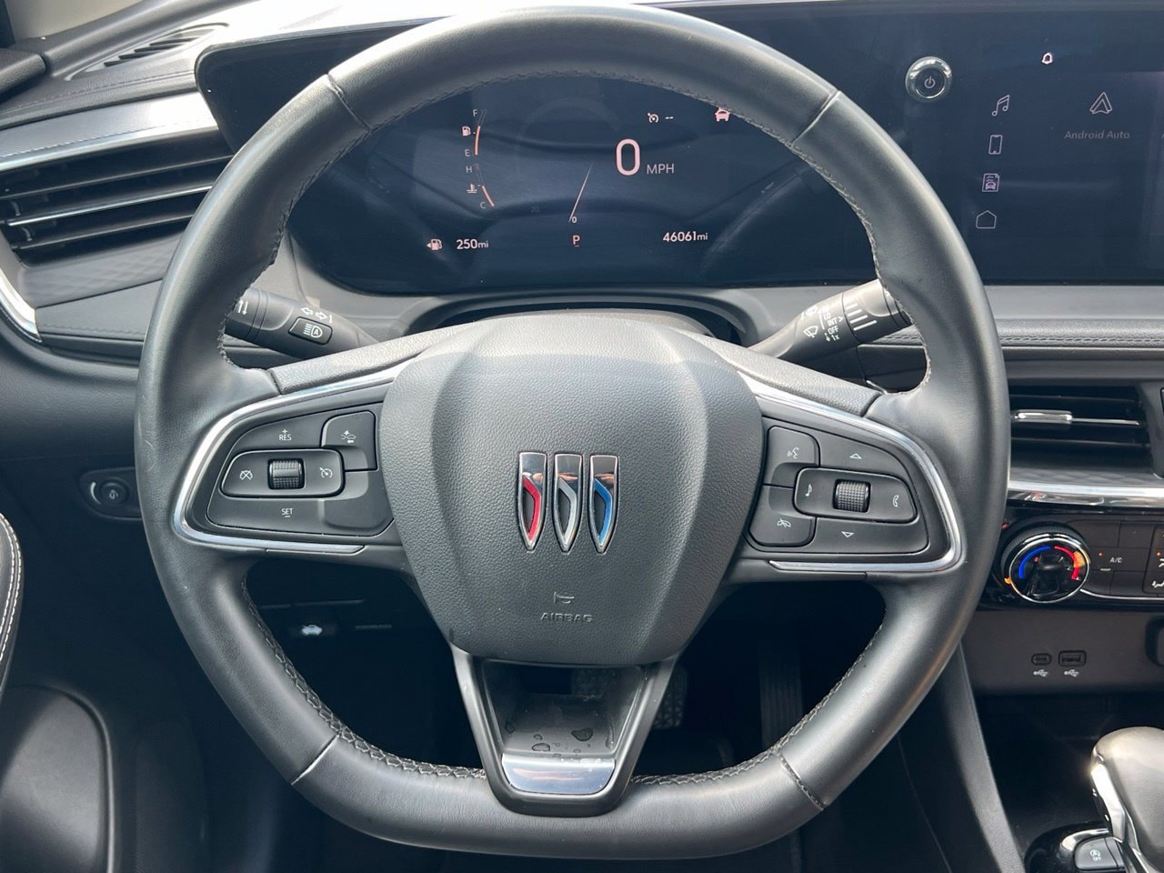 Used 2024 Buick Encore GX Sport Touring FWD image 16