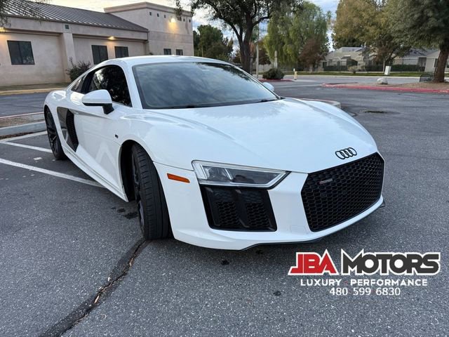 Used 2018 Audi R8 V10 w/ Carbon Exterior Package image 25