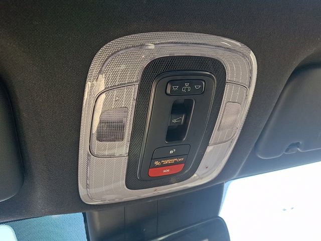 Used 2024 Hyundai Elantra Limited image 29