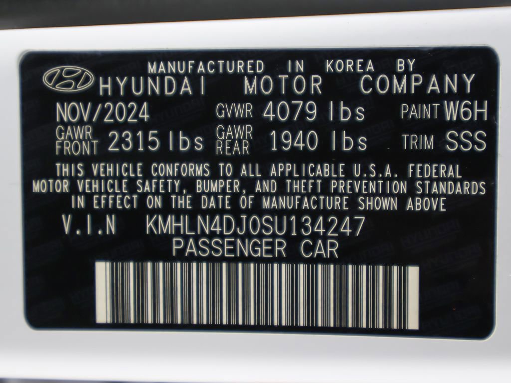 Certified 2025 Hyundai Elantra Limited image 46